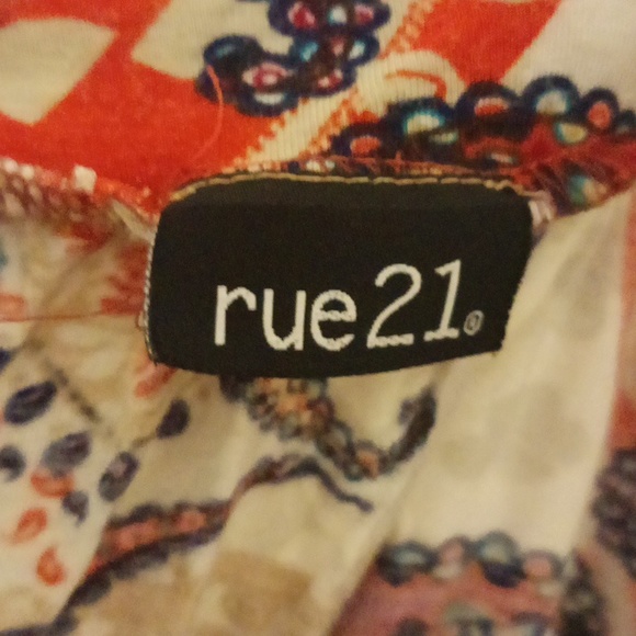 Rue21 women's top sleeveless - Picture 4 of 4